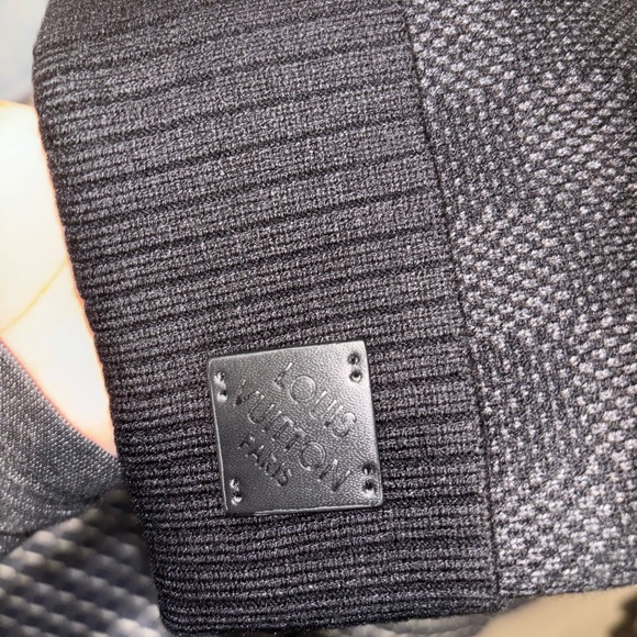 Louis Vuitton and Moncler beanie bundle - Picture 4 of 6